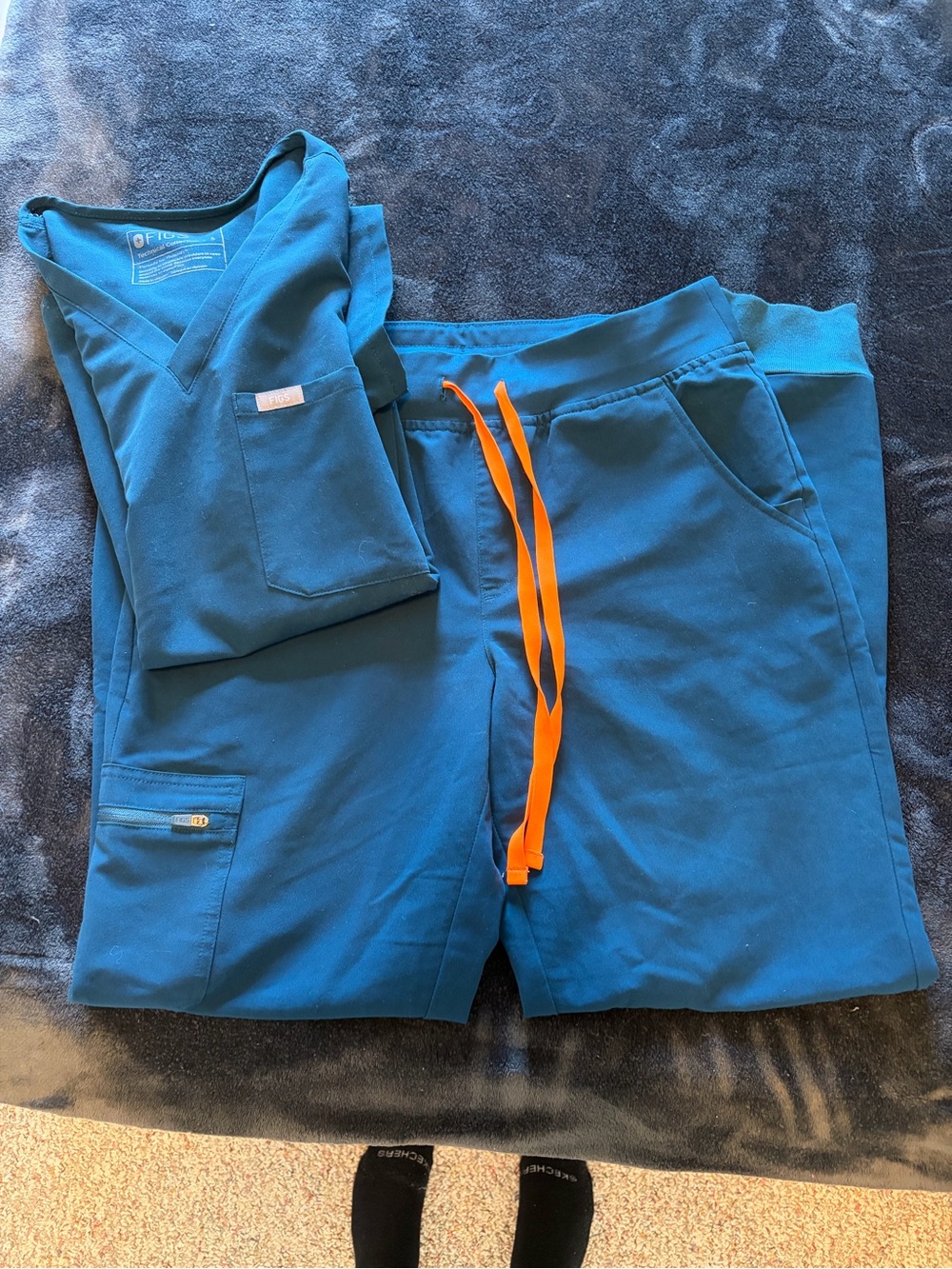 Figs Teal V-Neck Medical Scrub set